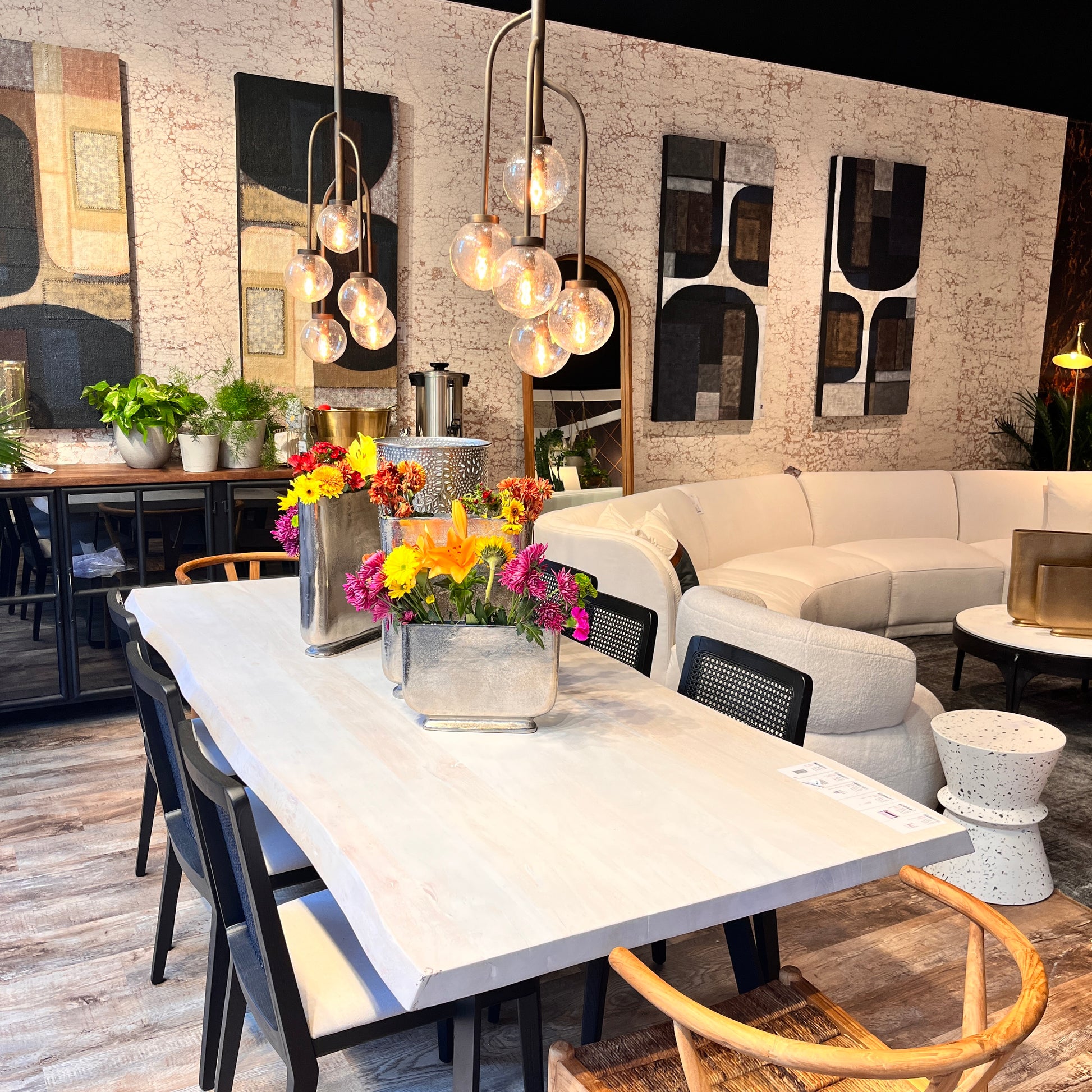 Le Chandelier | Calgary Furniture Store