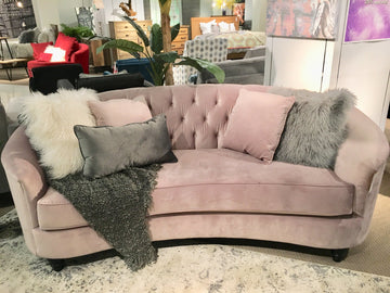 HOW TO STYLE A SOFA OR SECTIONAL