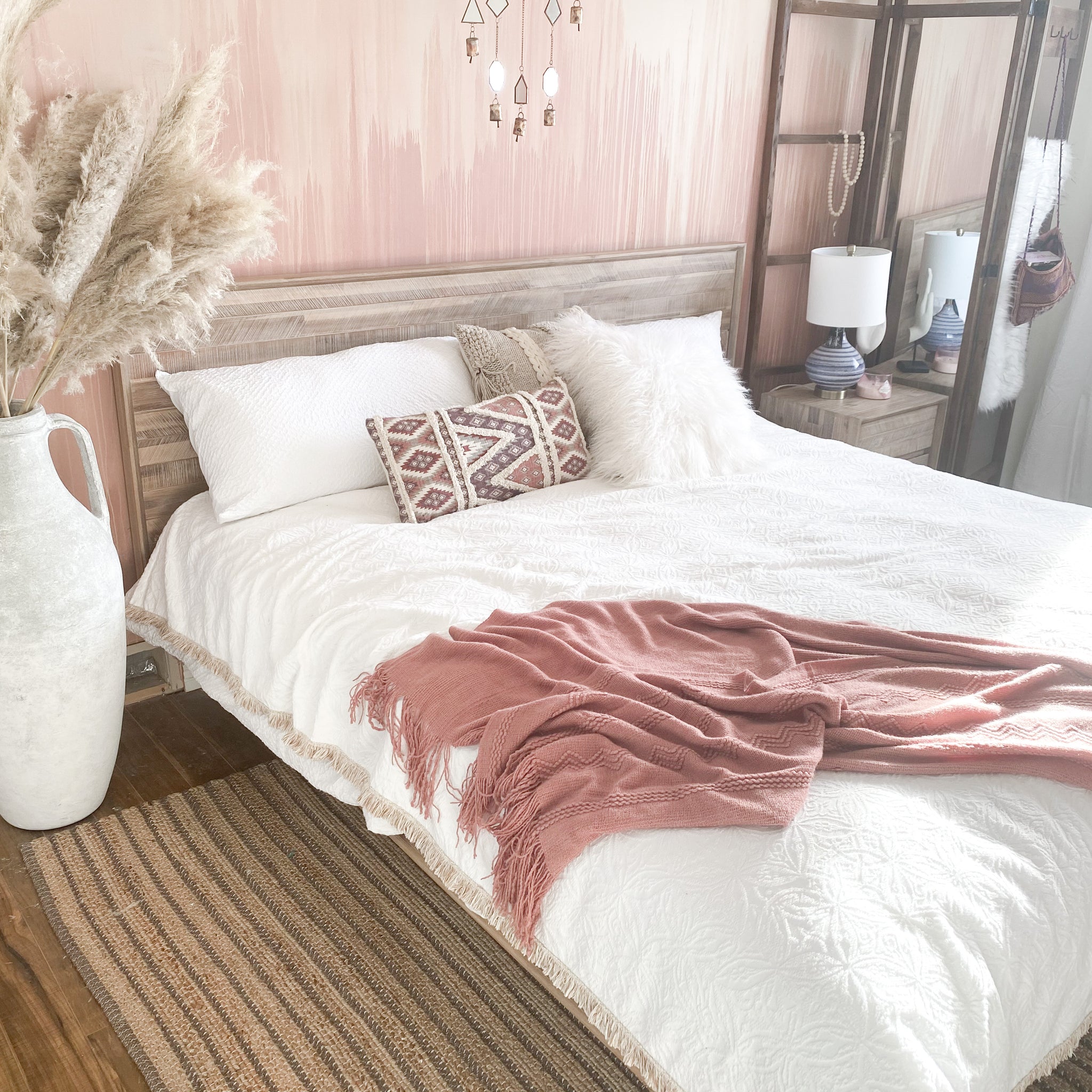 Pampas grass plus a mountain retreat home are calling your name! Who’s coming?