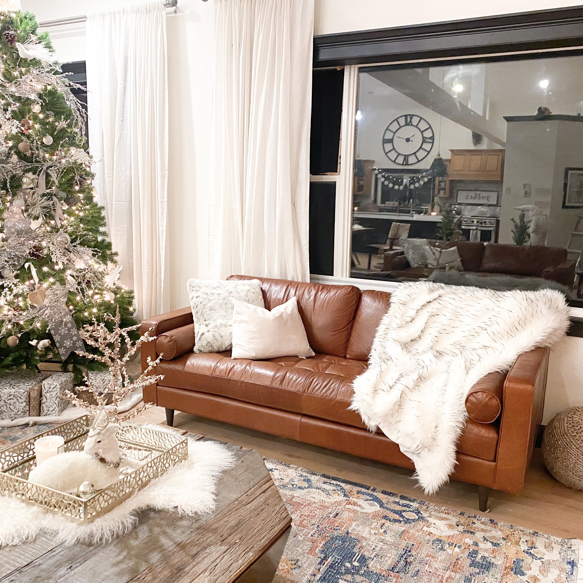 Showhome’s Recipe For Flocking Your Christmas Tree