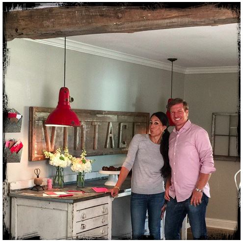 In love with Chip And Joanna Gaines? Let Showhome Furniture Help You With Your FIXER UPPER!