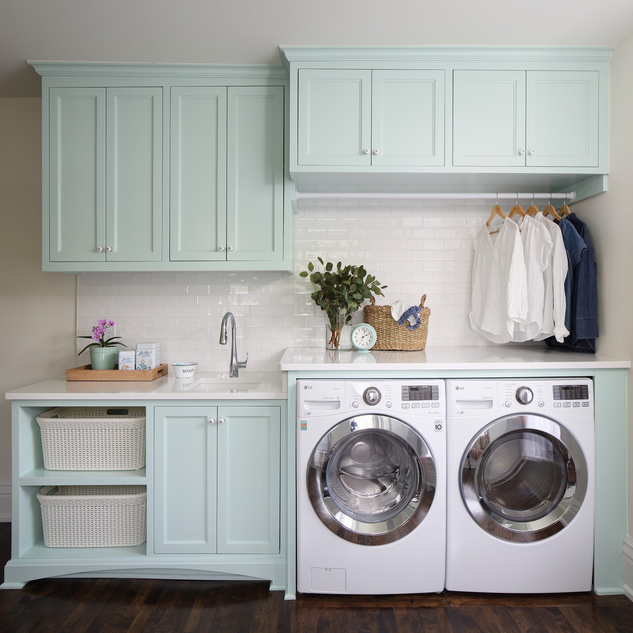 7 Tips for Setting Up the Perfect Laundry Room!