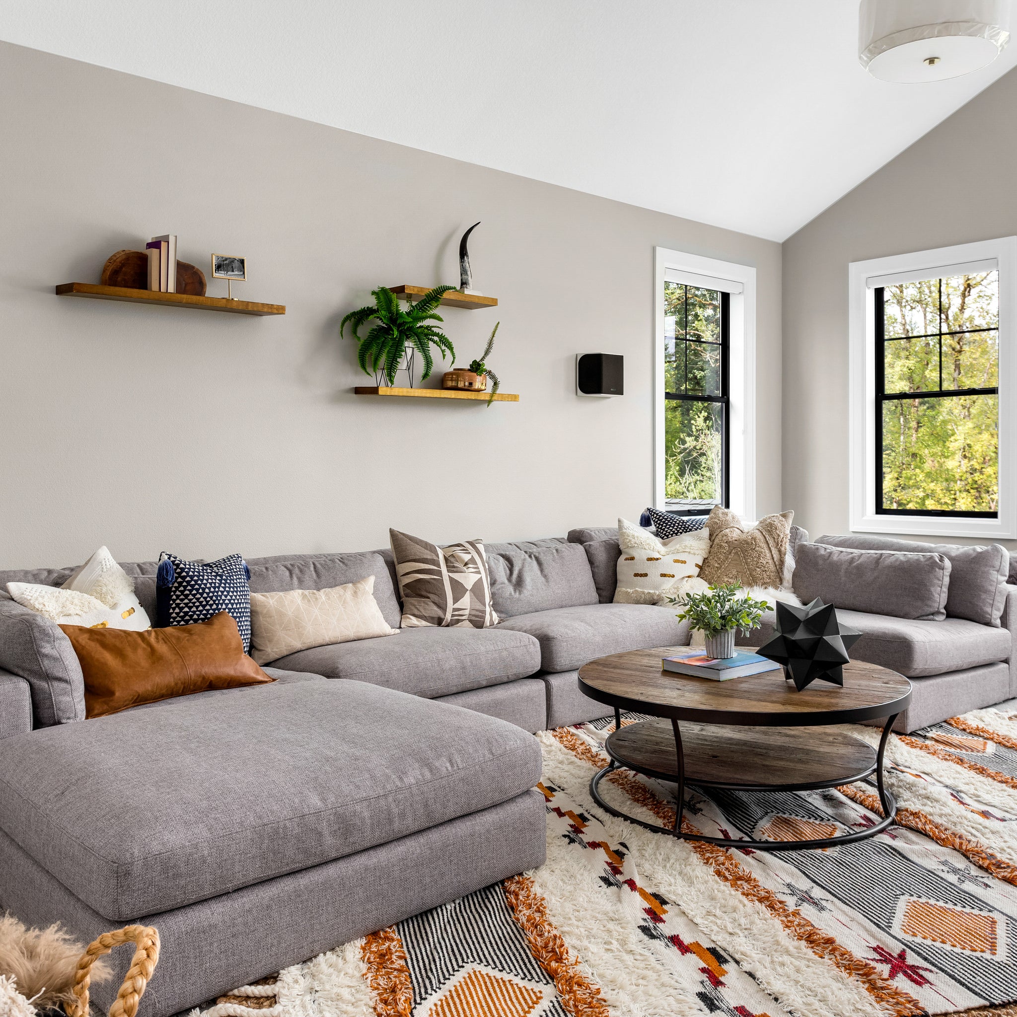 🇨🇦 Canadian Custom Sectionals