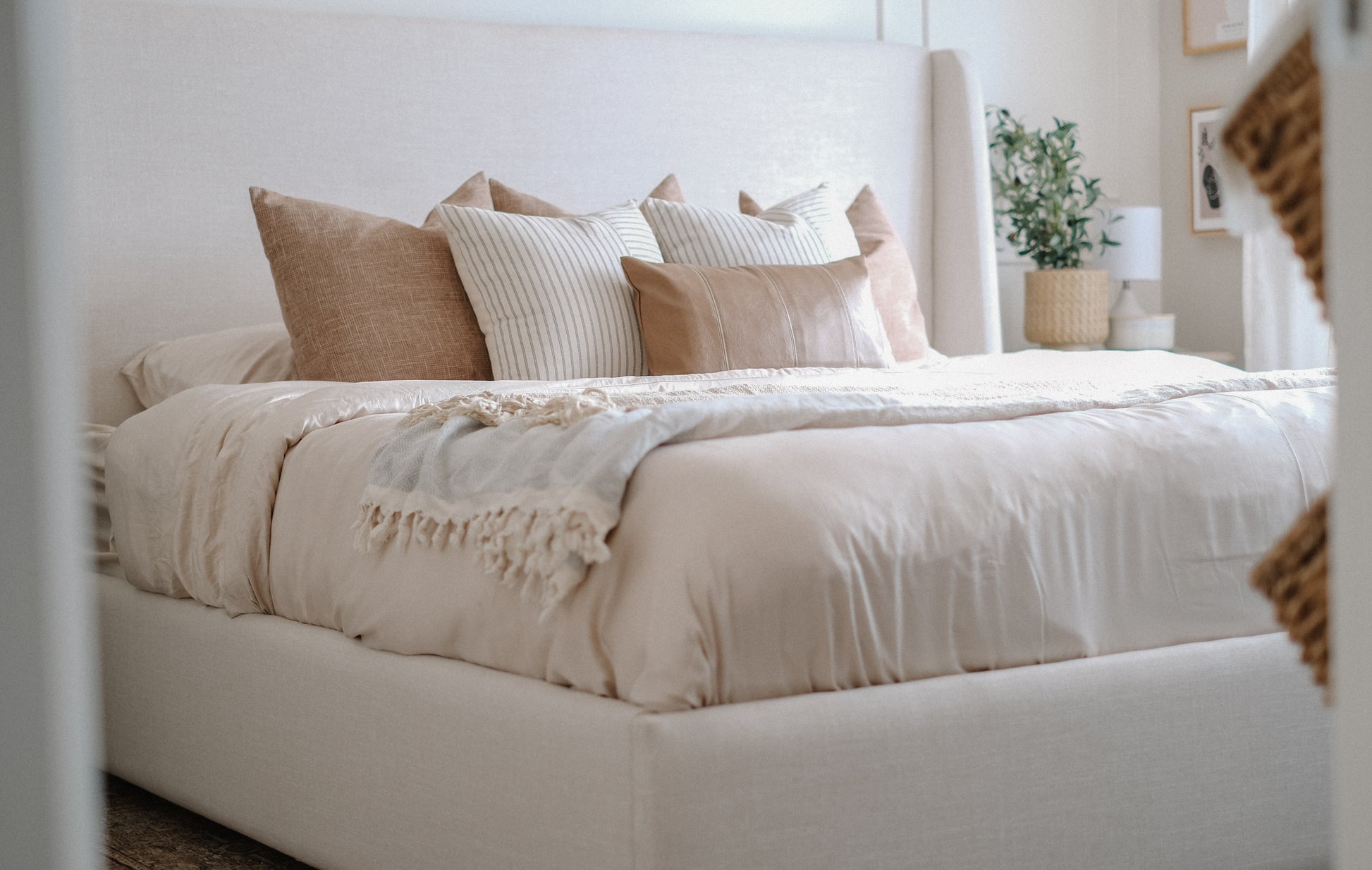 🇨🇦 Custom Abby Bed - Calgary Furniture Store