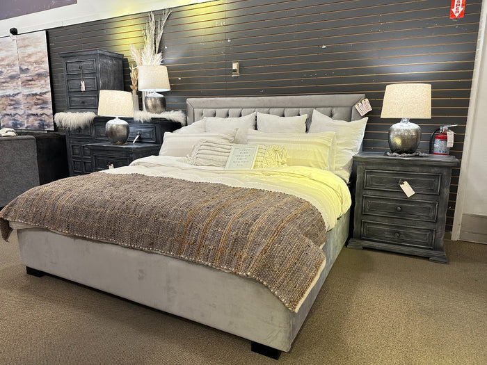 Daytona Custom Bed 🇨🇦 | Calgary Furniture Store