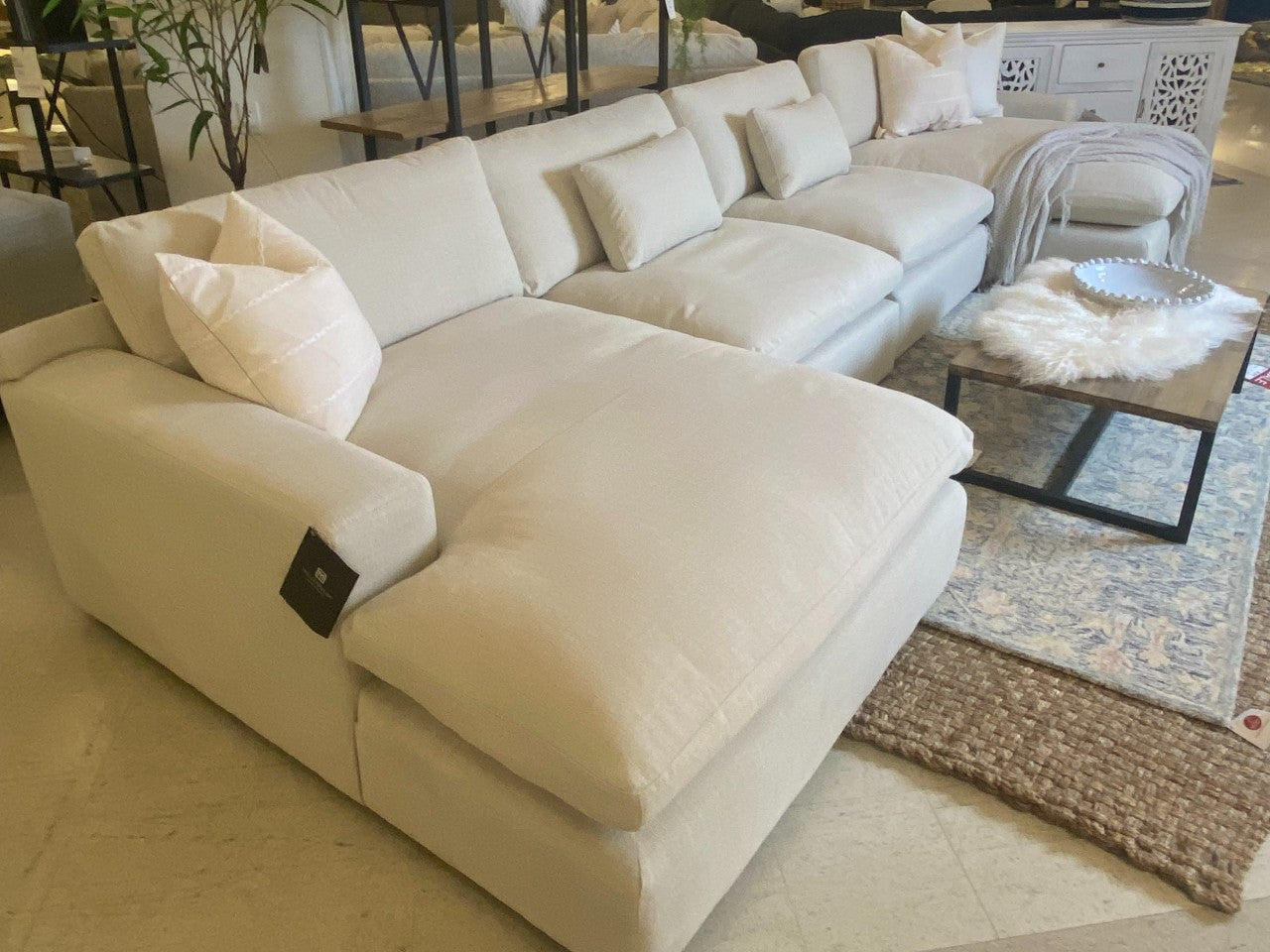 Elyza Sectional - Calgary Furniture Store