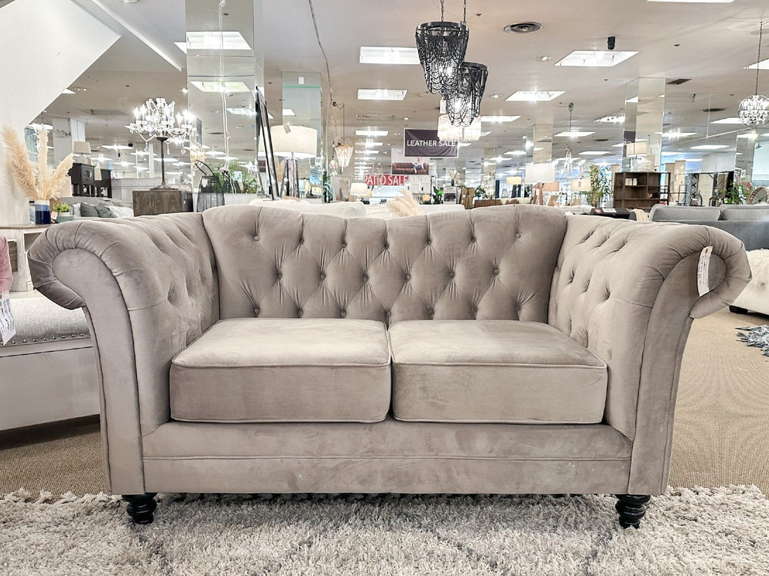 Flair Custom Loveseat 🇨🇦 | Calgary Furniture Store