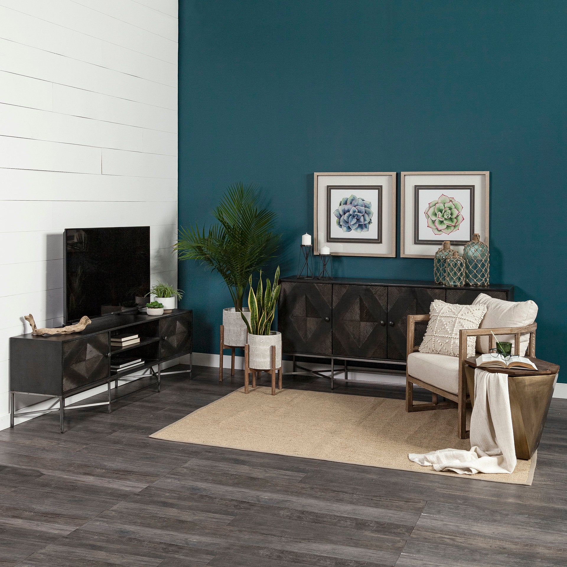 Esagano Natural Side Table | Calgary Furniture Store