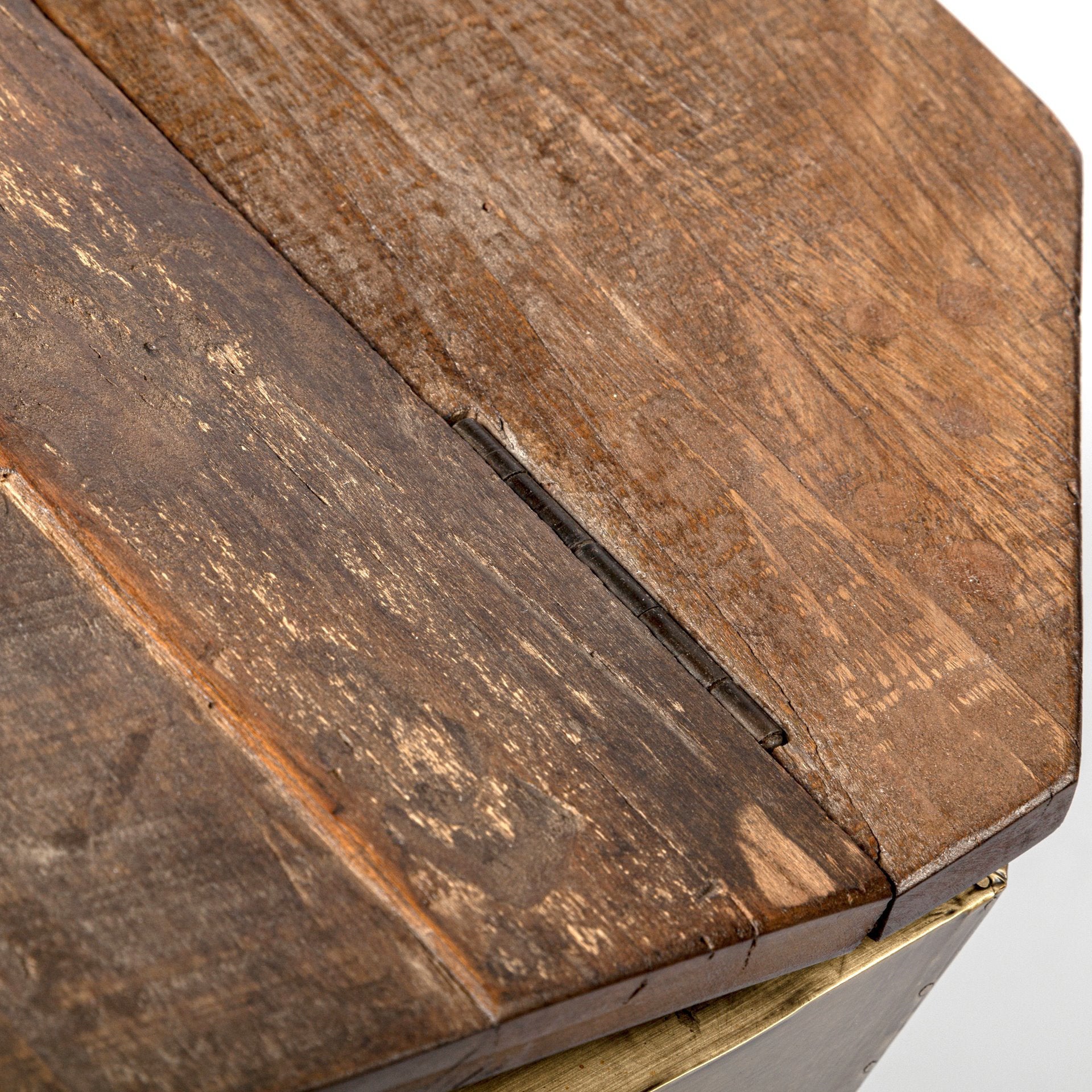 Esagano Natural Side Table | Calgary Furniture Store