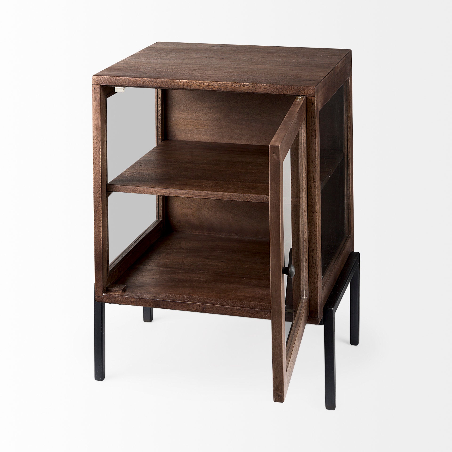 Arelius Side Table - Medium Brown | Calgary Furniture Store