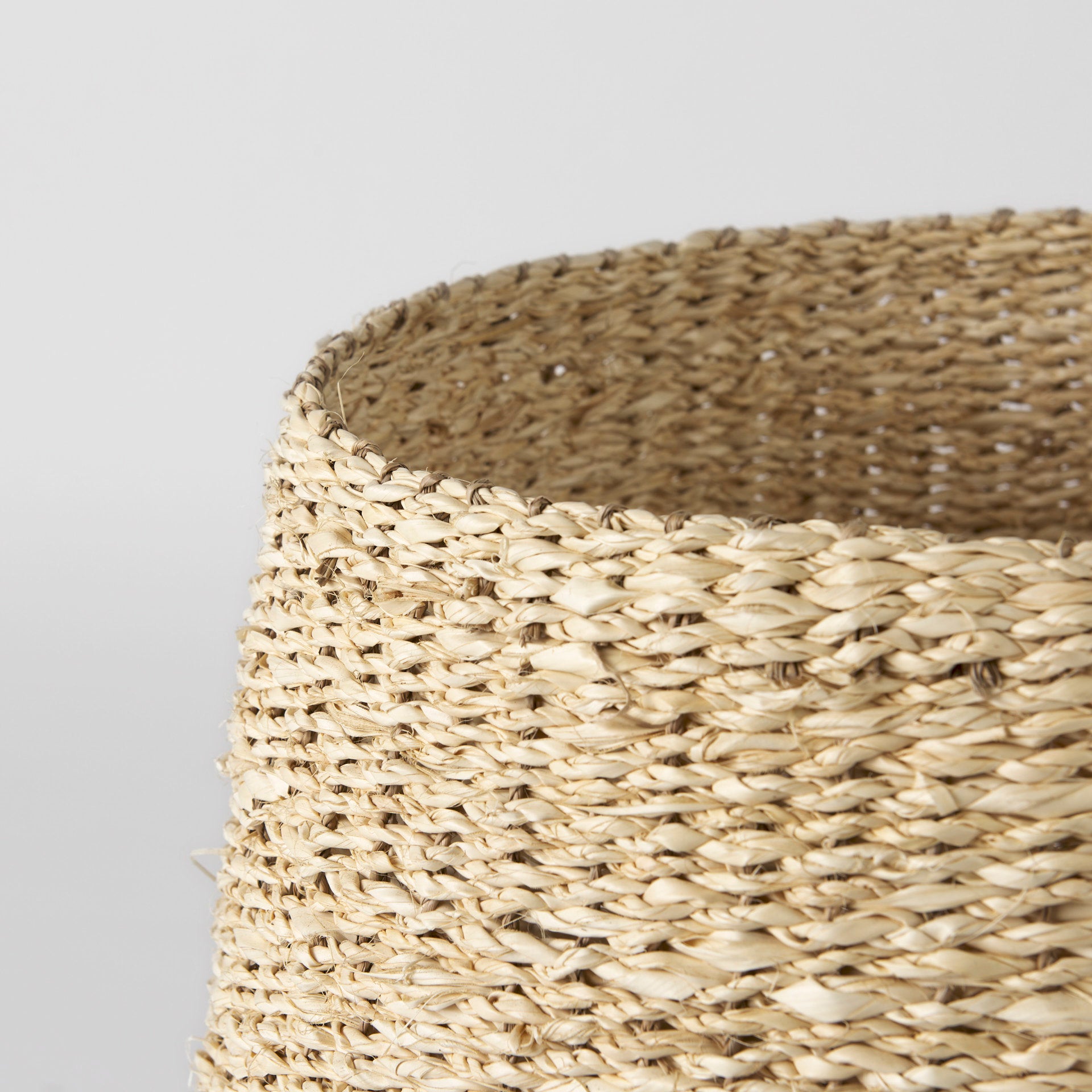 Sivannah (Set of 3) Seagrass Round Planters | Calgary Furniture Store