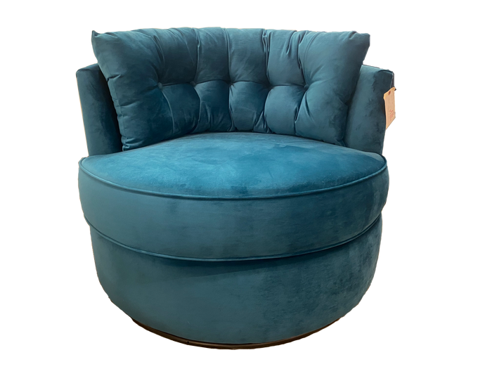 37" Globe Nest Chair, Made in Canada 🇨🇦 | Calgary Furniture Store