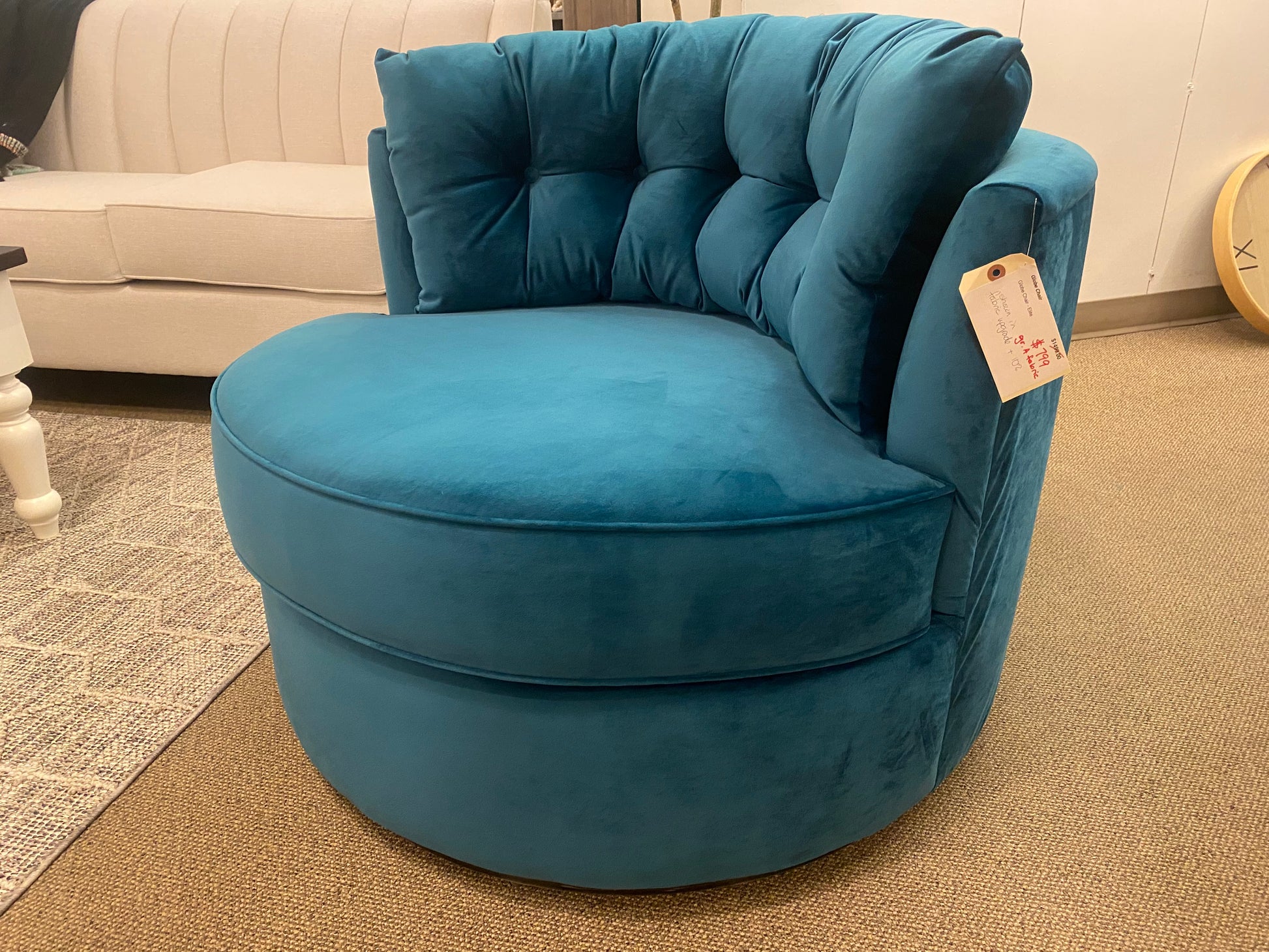 37" Globe Nest Chair, Made in Canada 🇨🇦 | Calgary Furniture Store