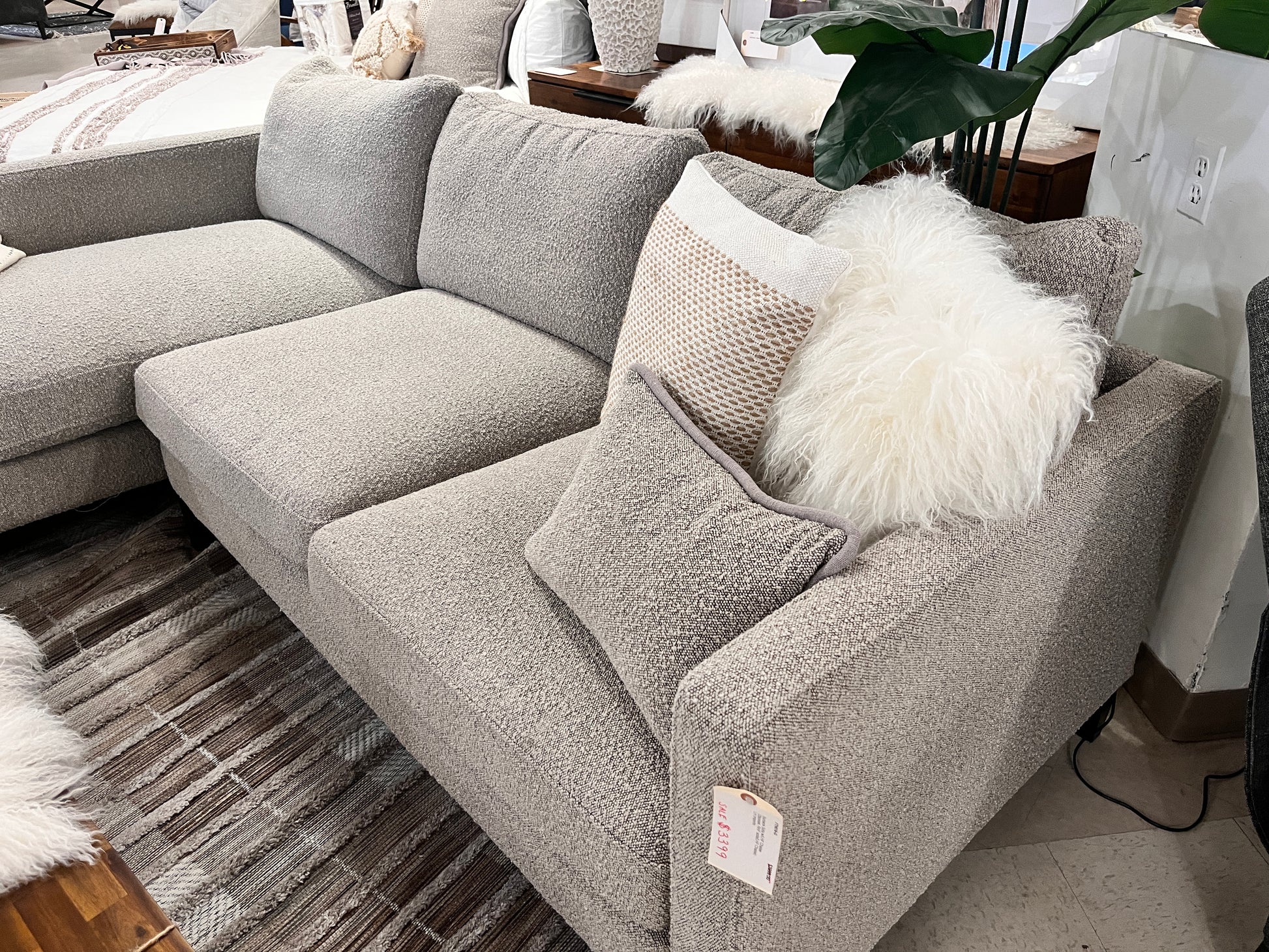 Bankbur Sectional | Calgary Furniture Store