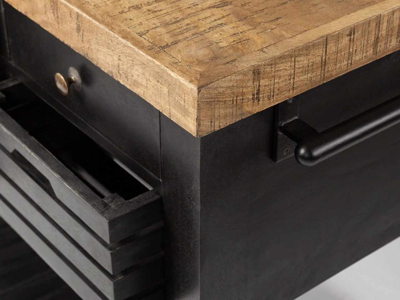 Columbia Kitchen Islands | Calgary Furniture Store