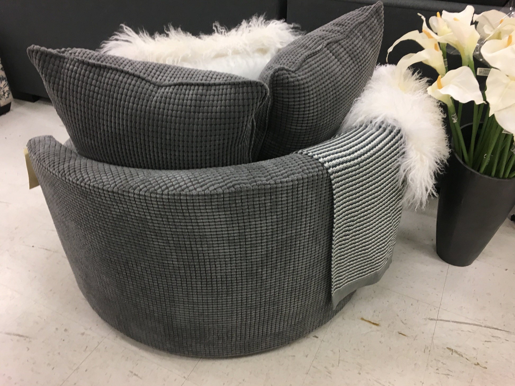 Lennox Mini Cuddle Nest Chair, Made in Canada 🇨🇦 | Calgary's Furniture Store | Calgary Sofas