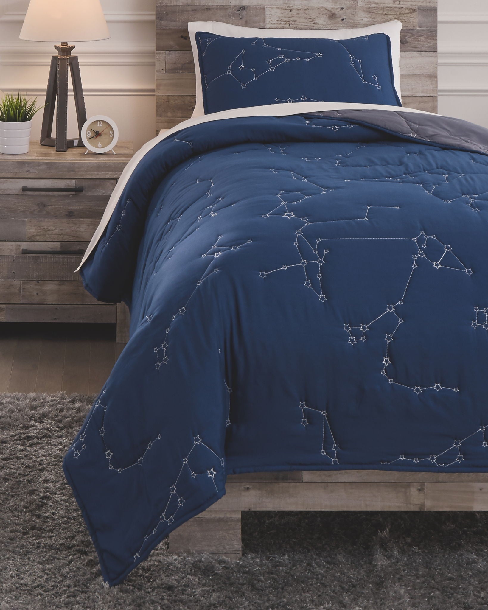 Ekin Quilt Set | Calgary Furniture Store