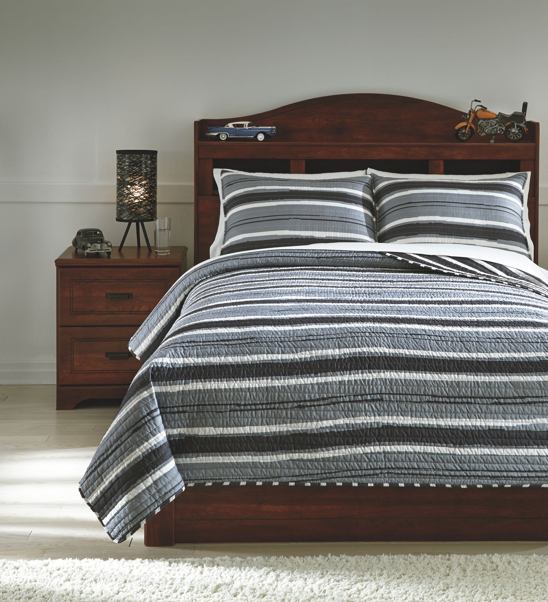 Merlin Coverlet Set | Calgary Furniture Store