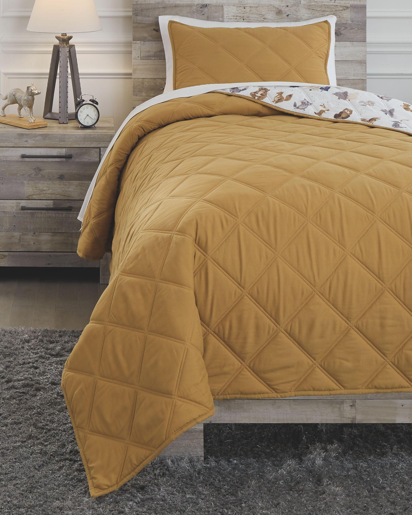 Cooperlen Quilt Set | Calgary Furniture Store