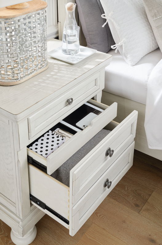 Robinsdale Drawer Nightstand | Calgary Furniture Store